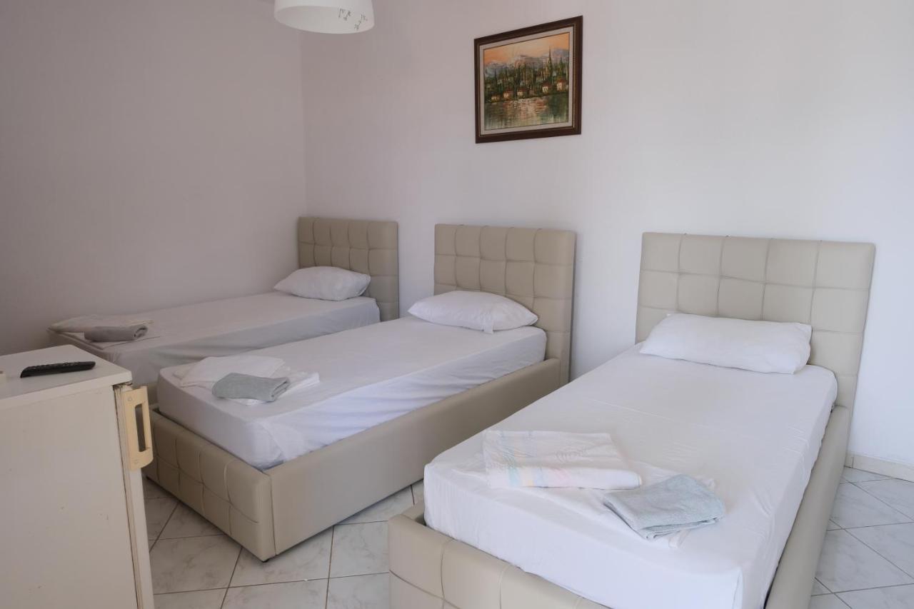 Mehilli Hotel Dhermi Exterior photo