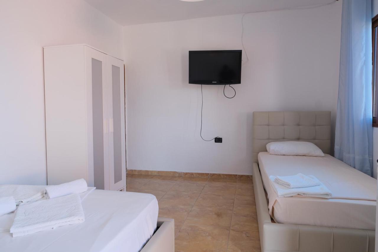 Mehilli Hotel Dhermi Exterior photo